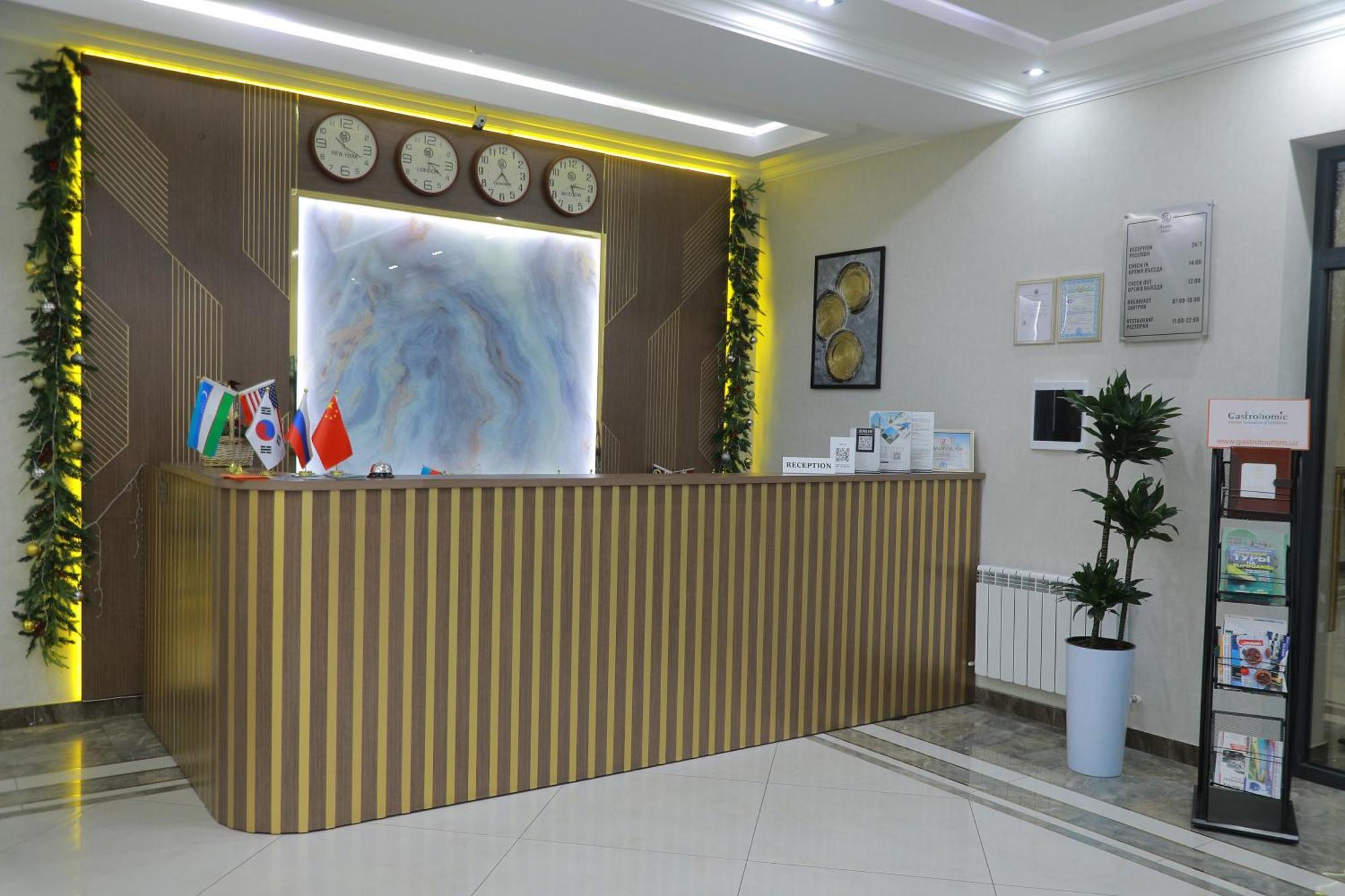 Human Hotel Ташкент Экстерьер фото